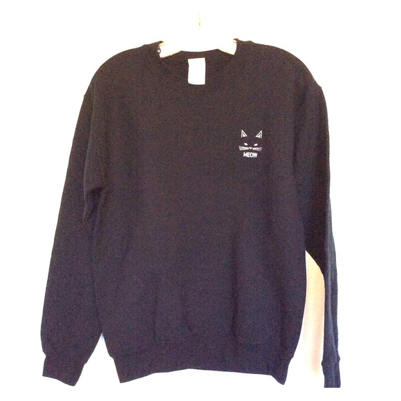 Tops - Black Cat Embroidered Sweatshirt